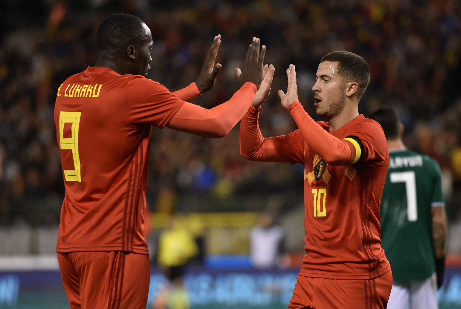 匈牙利2-0轻取冰岛，欧国联小组第一